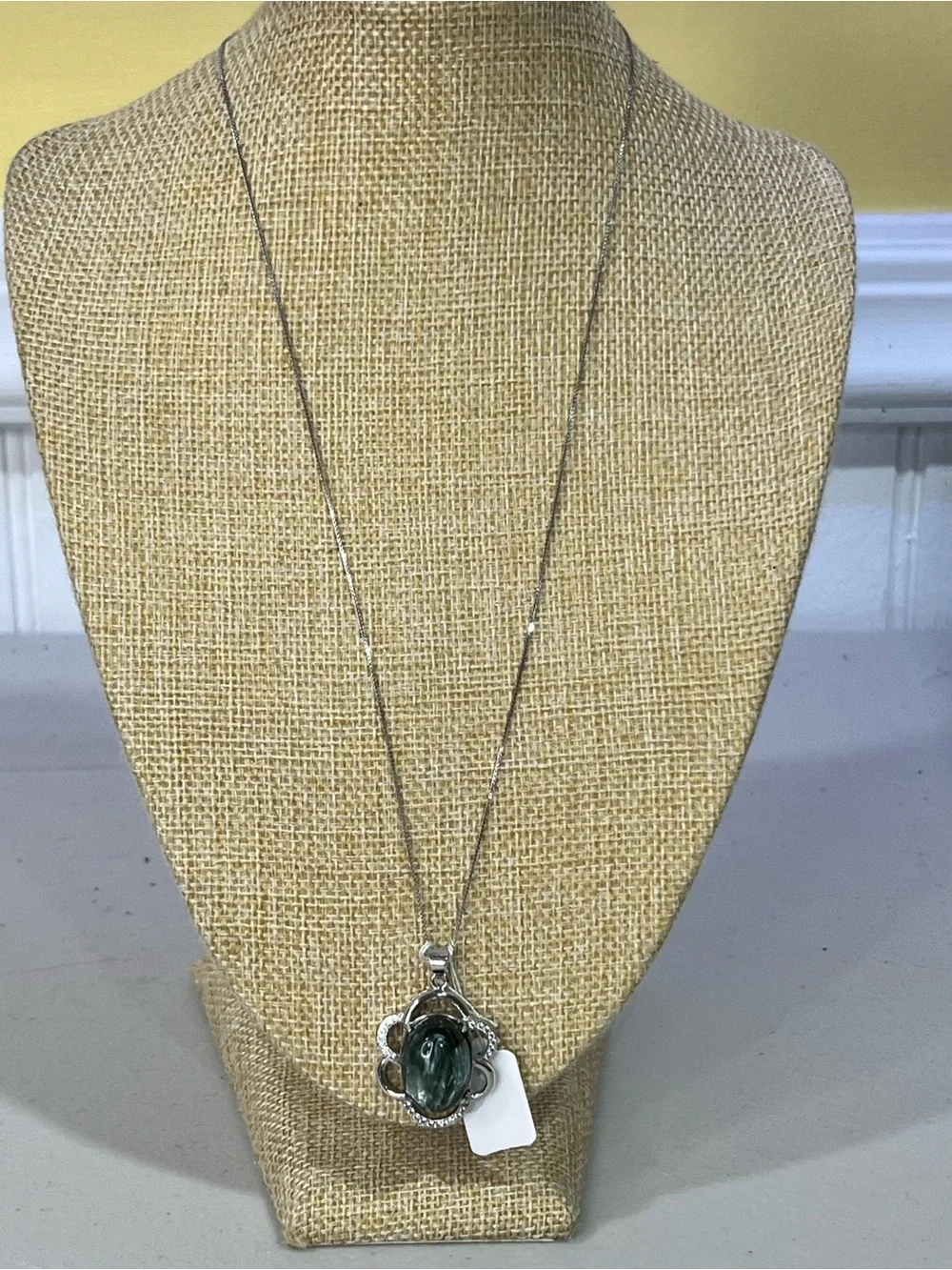 Green SeraphiniteStone Floral Pendant Necklace –  Sterling-Style Women's Jewelry